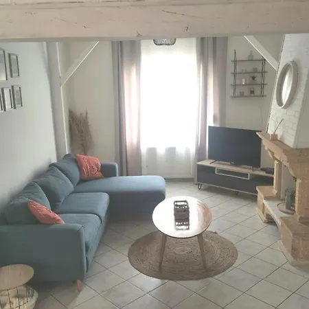 Maison Avec Patio Сasa de vacaciones